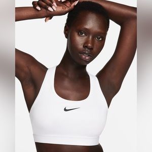 Nike Swoosh Bra